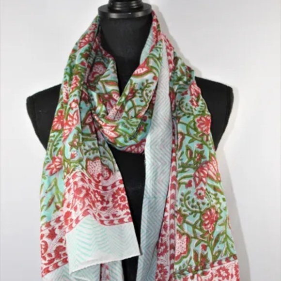 Versatile Floral India Print Cotton Fabric, 45.5 x 75 inches, White, Aqua, Red - Picture 1 of 5